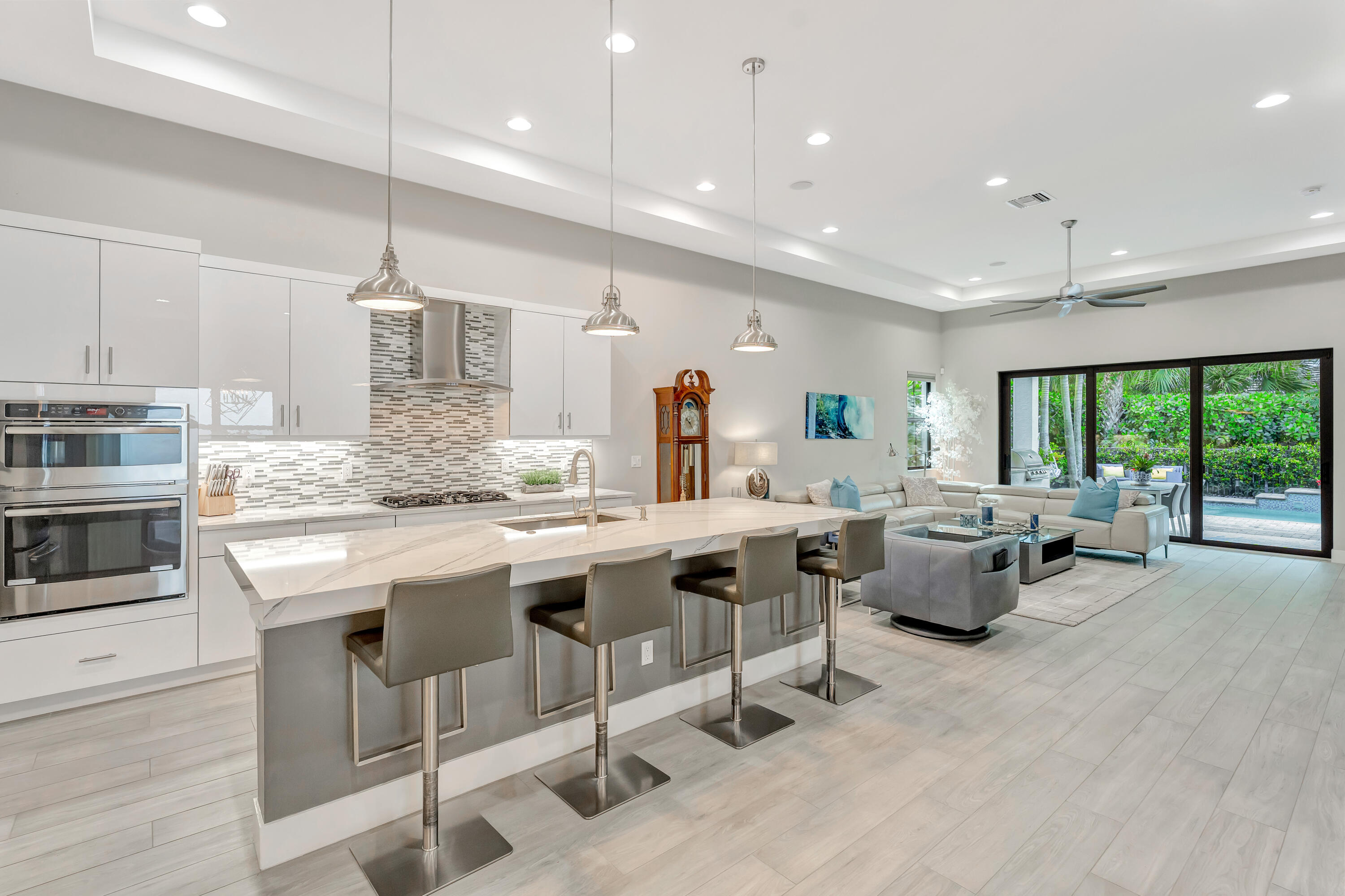 13726 Artisan Circle