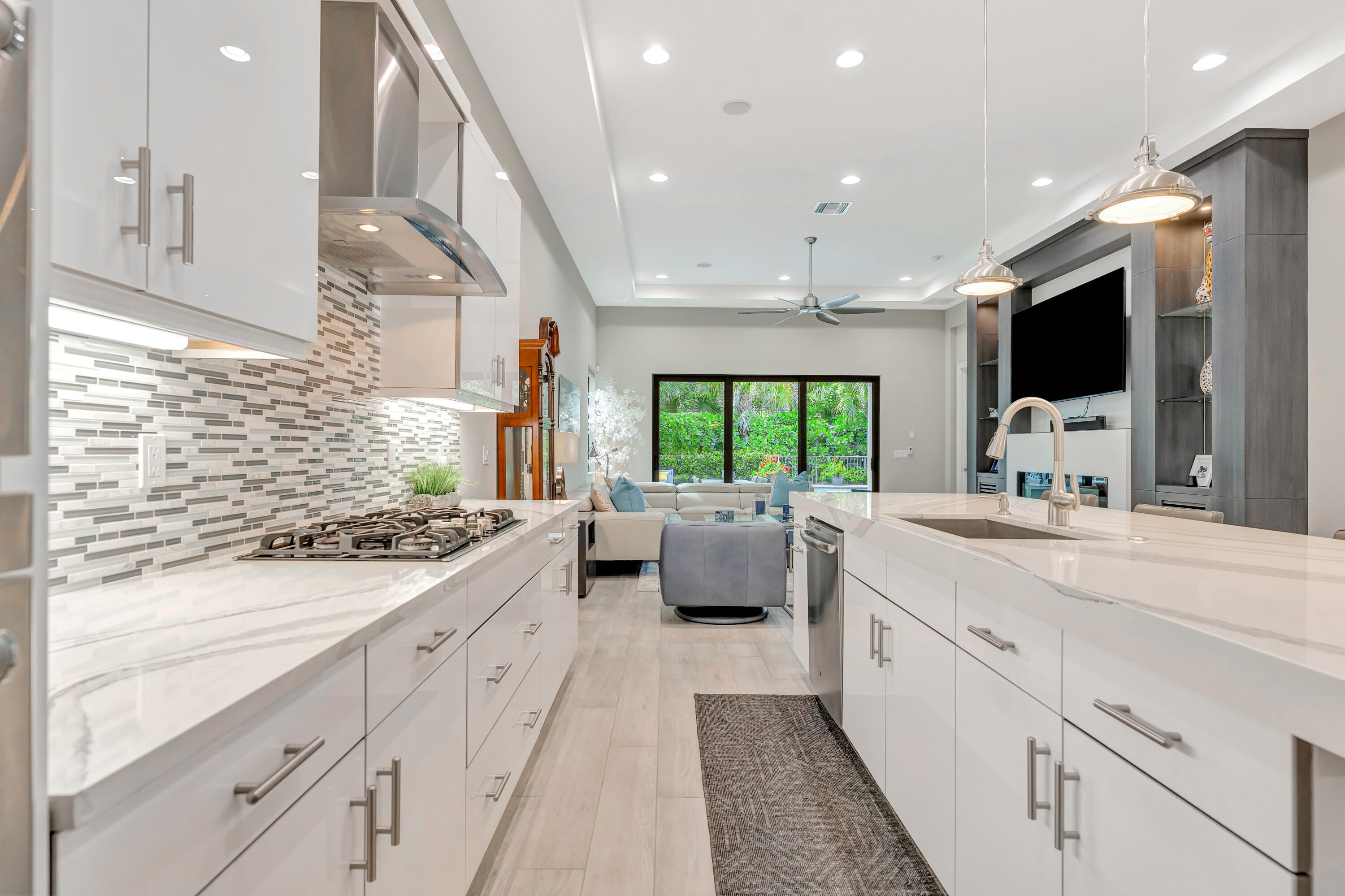 13726 Artisan Circle