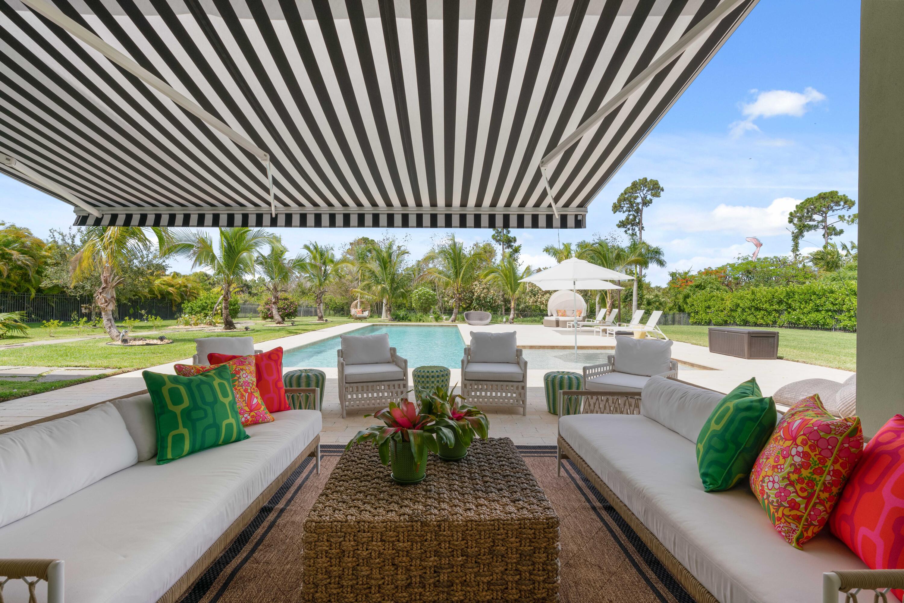 8208 SE Red Root Way