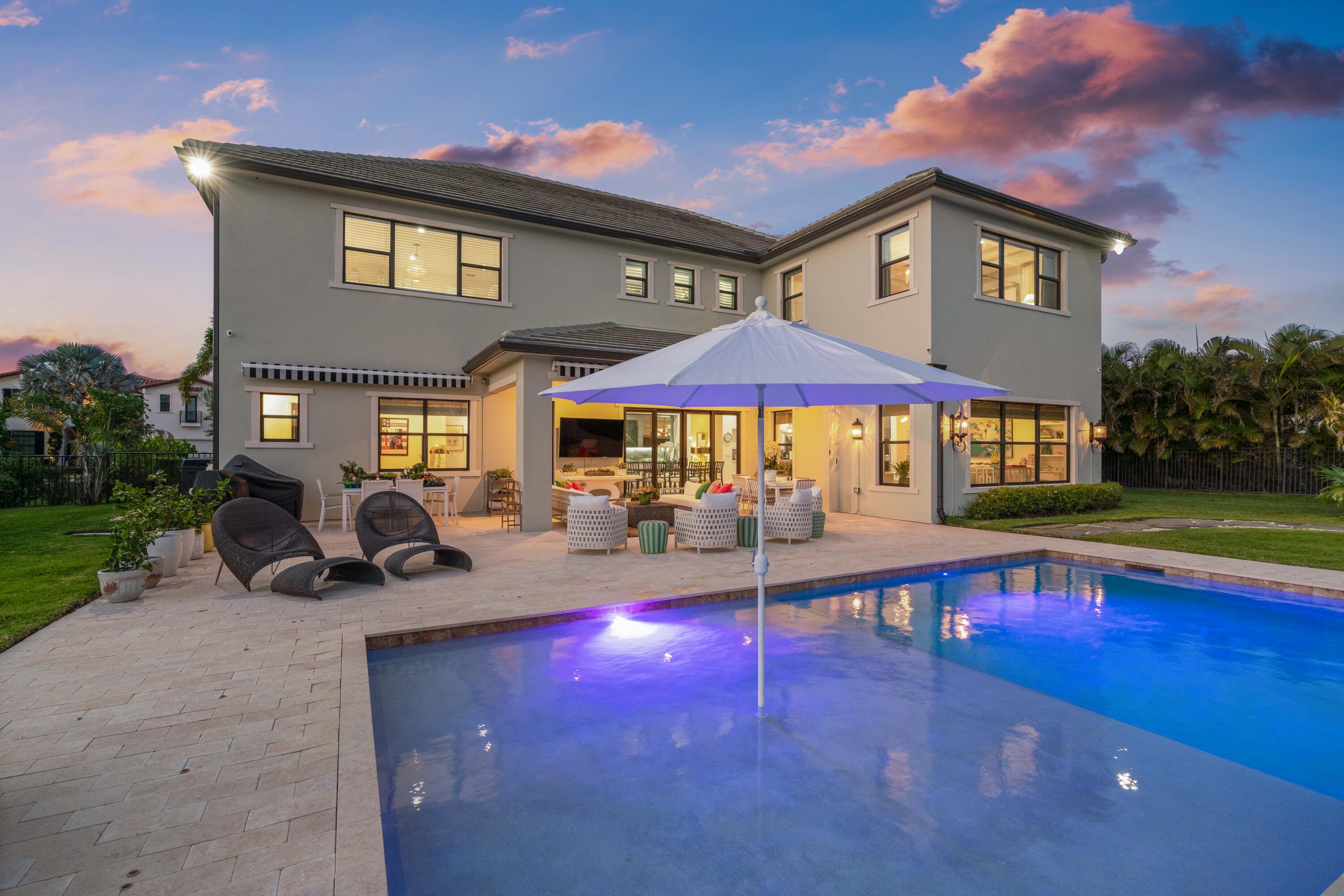 8208 SE Red Root Way