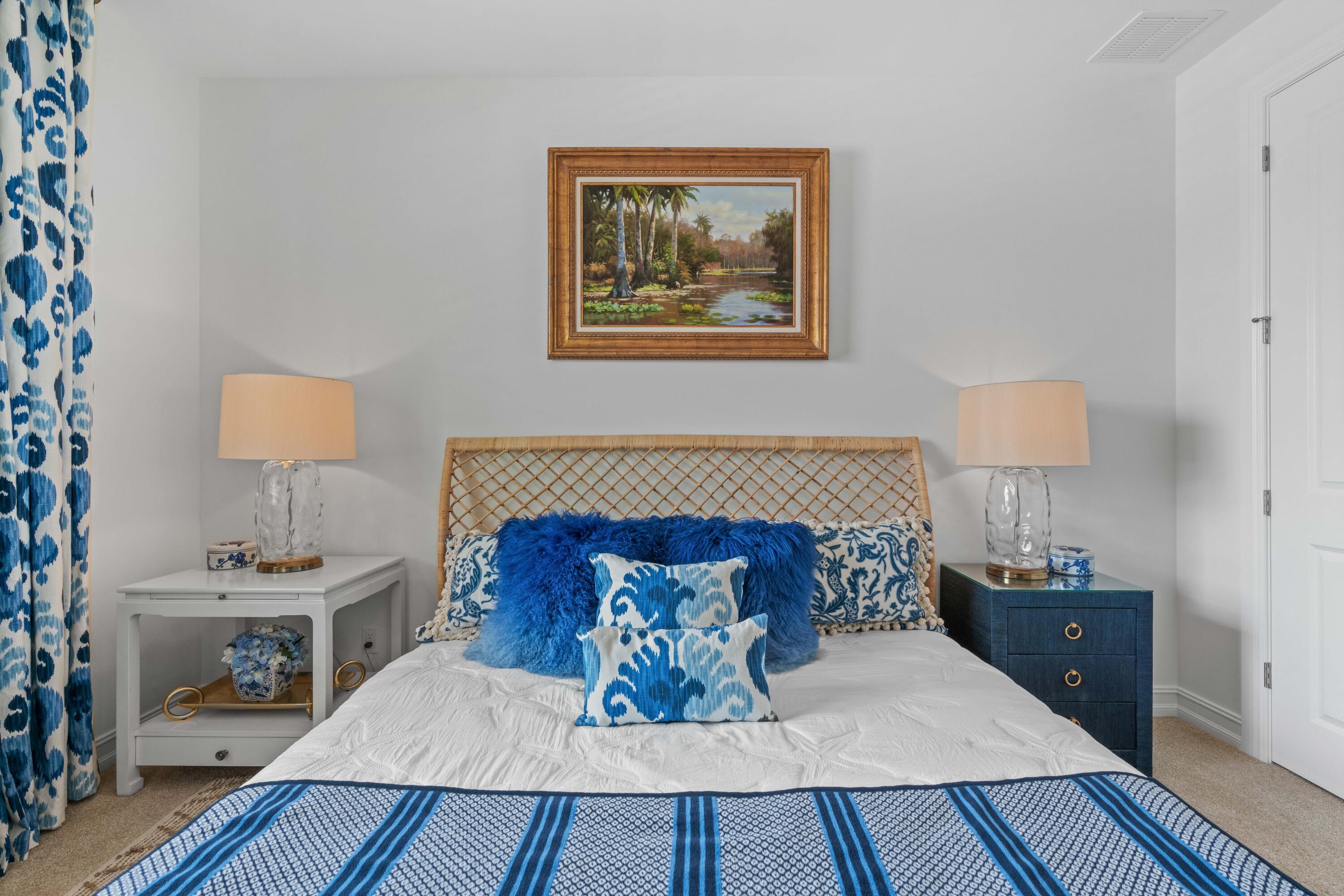 8208 SE Red Root Way