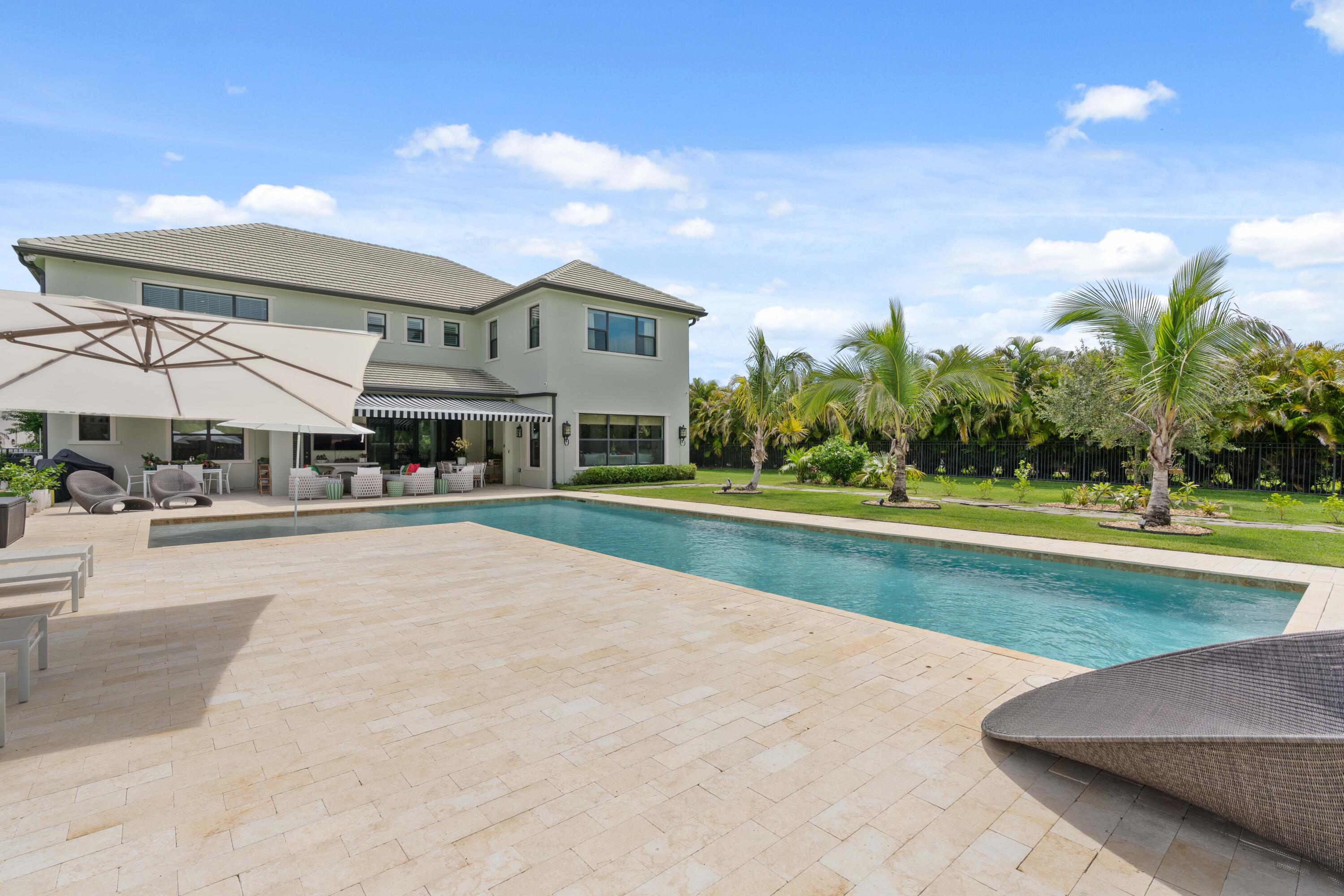 8208 SE Red Root Way