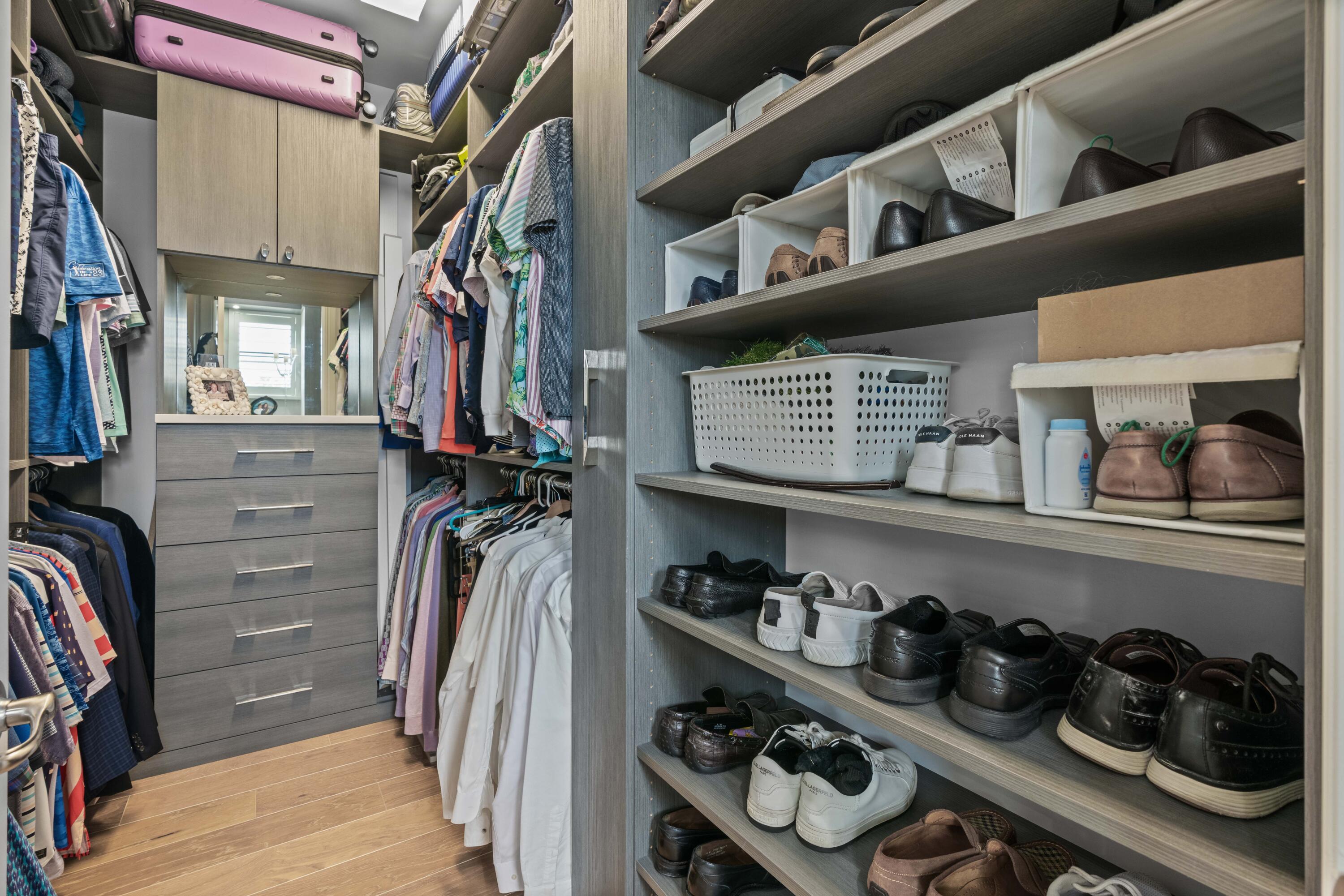 8208 SE Red Root Way