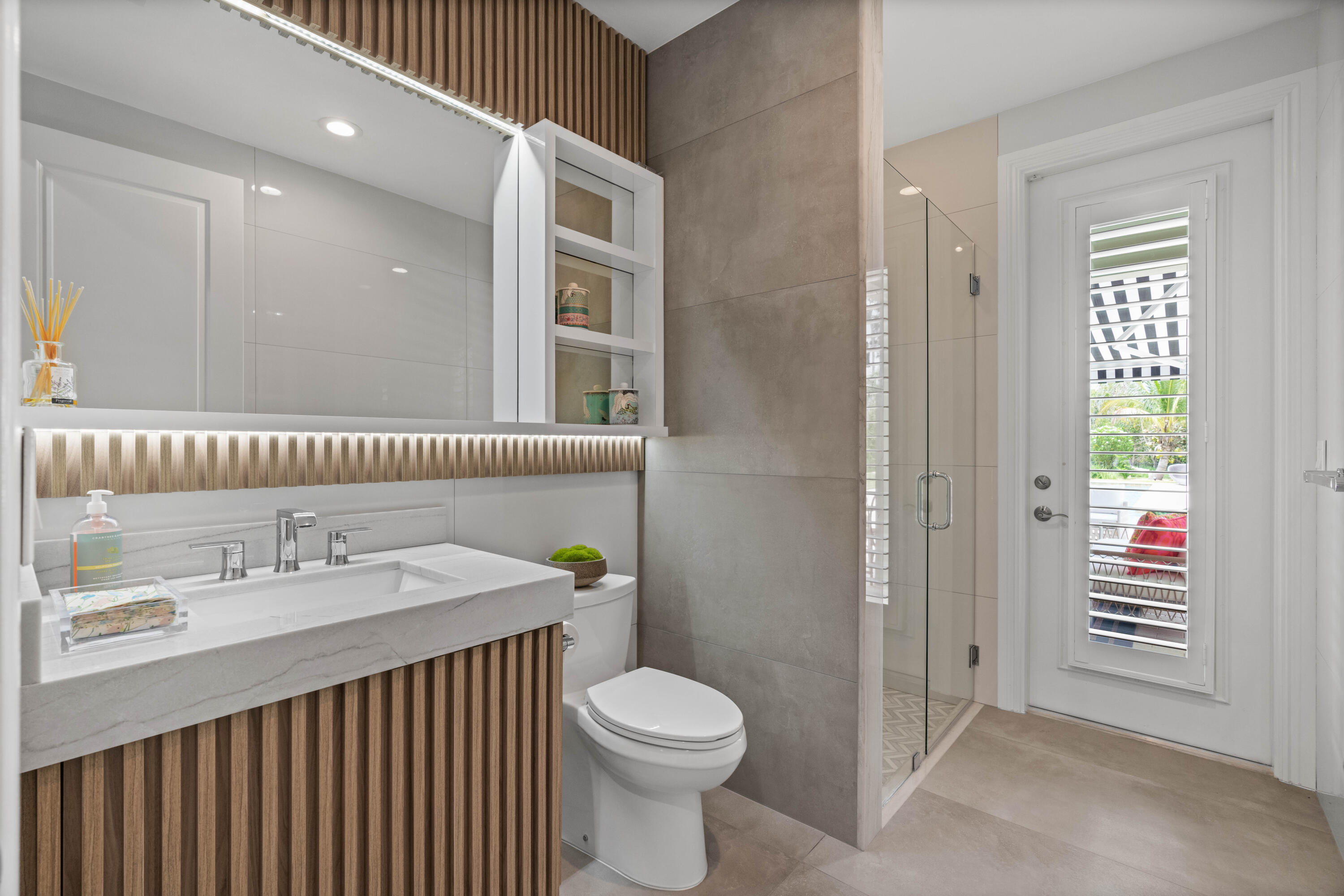 8208 SE Red Root Way