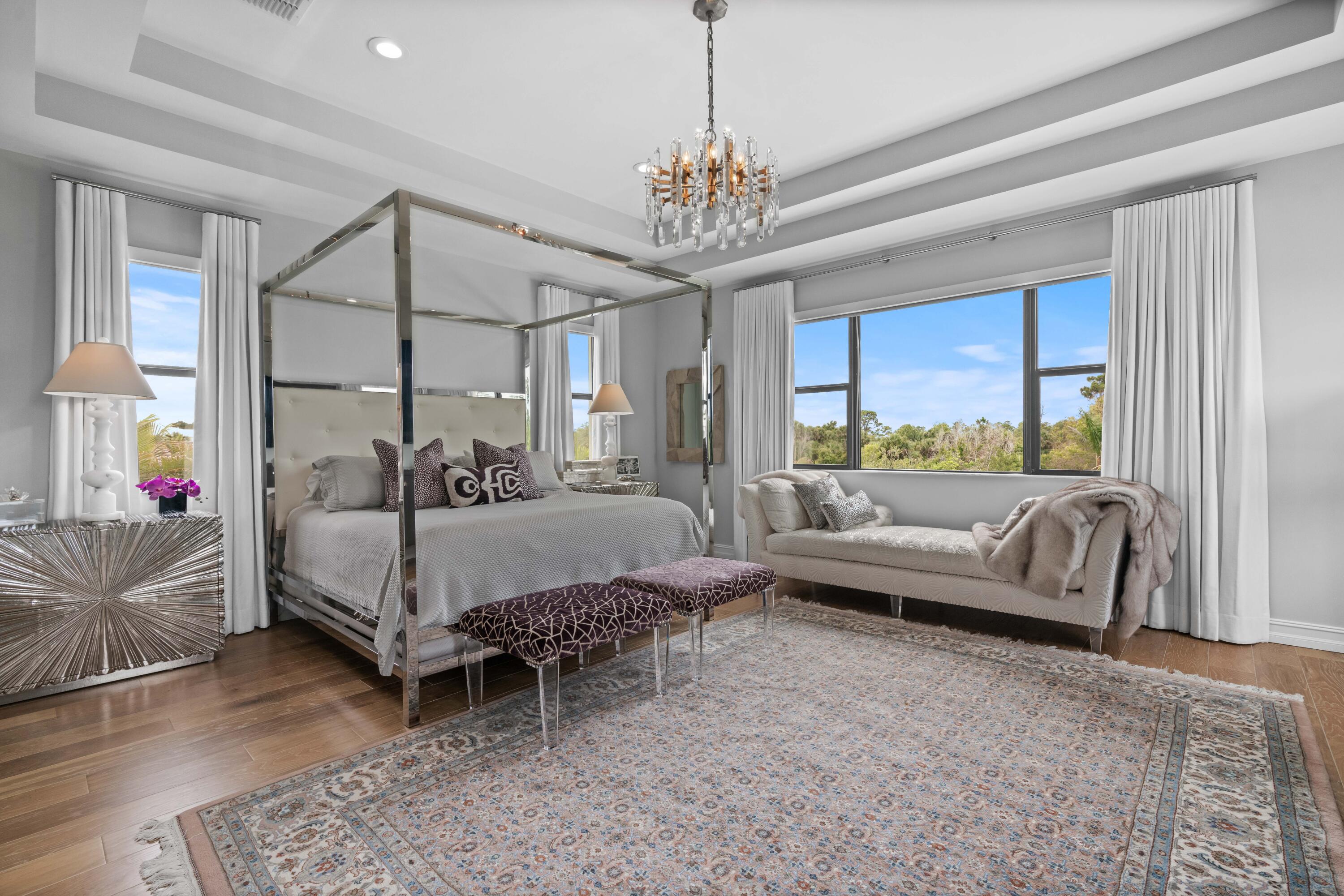 8208 SE Red Root Way