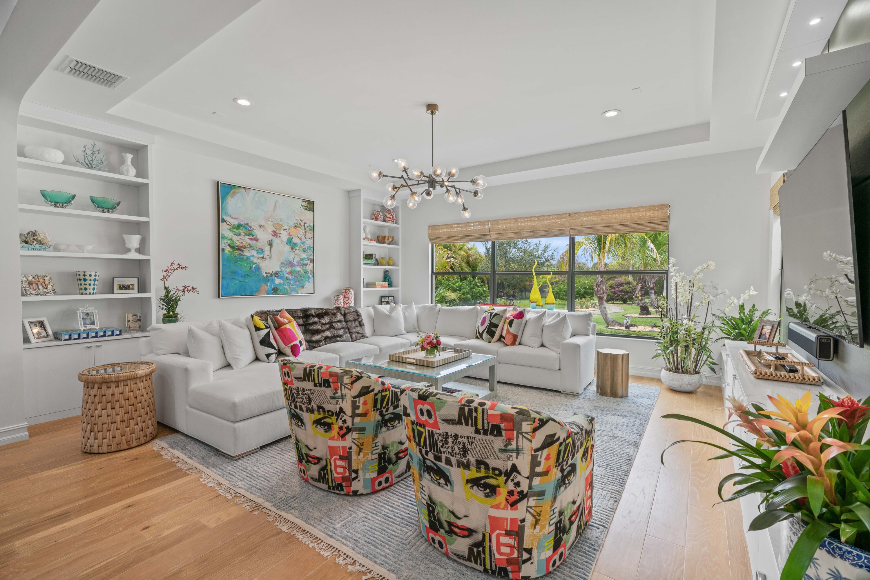 8208 SE Red Root Way