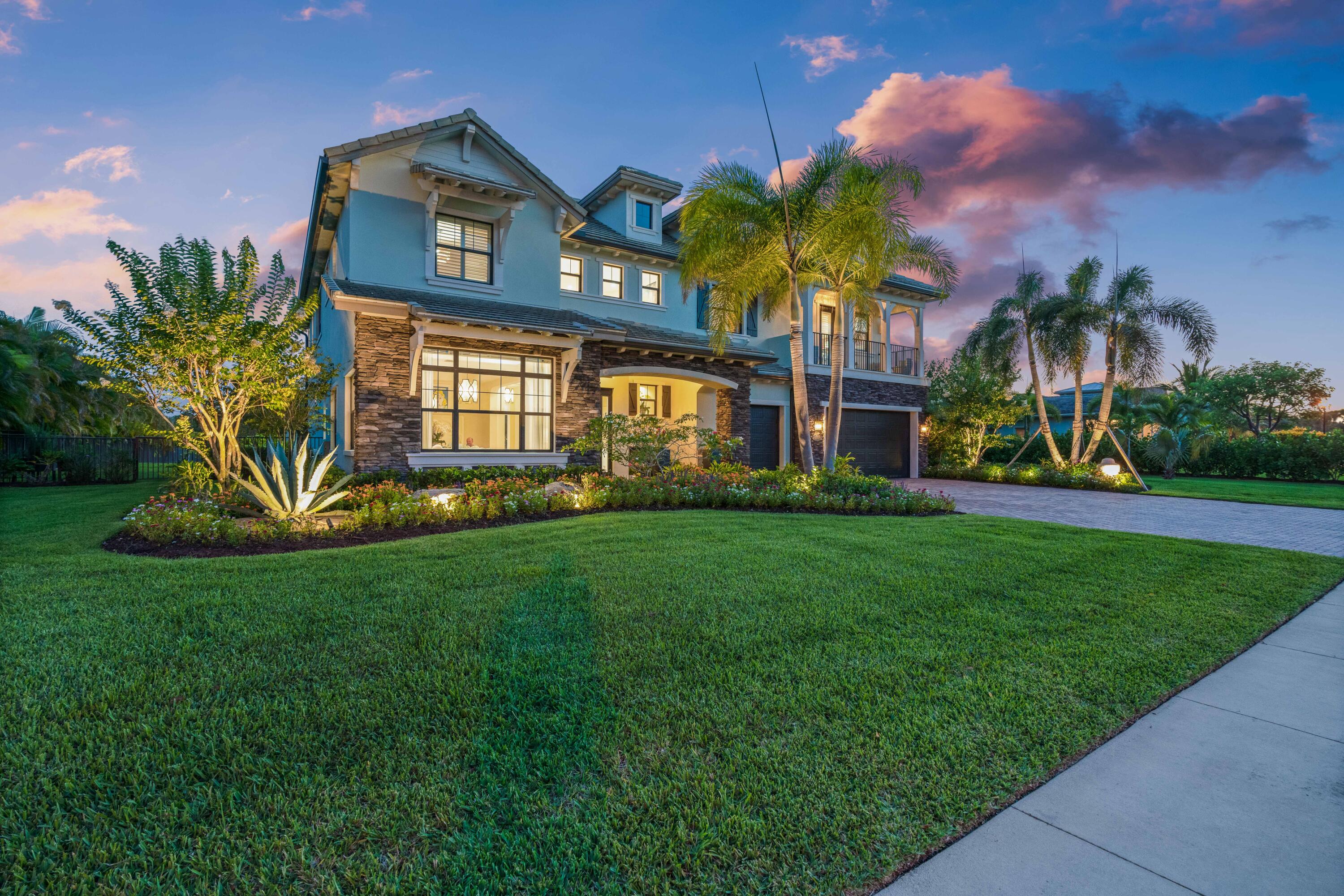 8208 SE Red Root Way