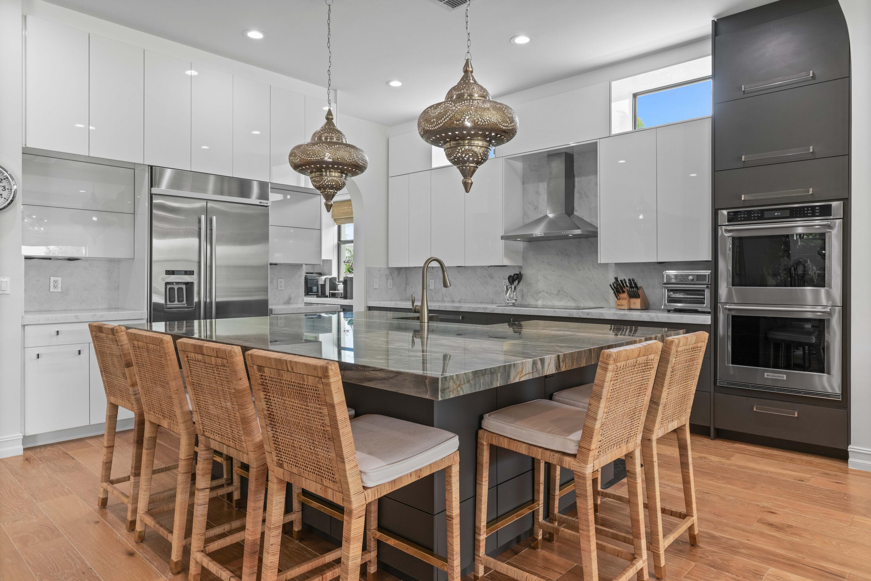 8208 SE Red Root Way