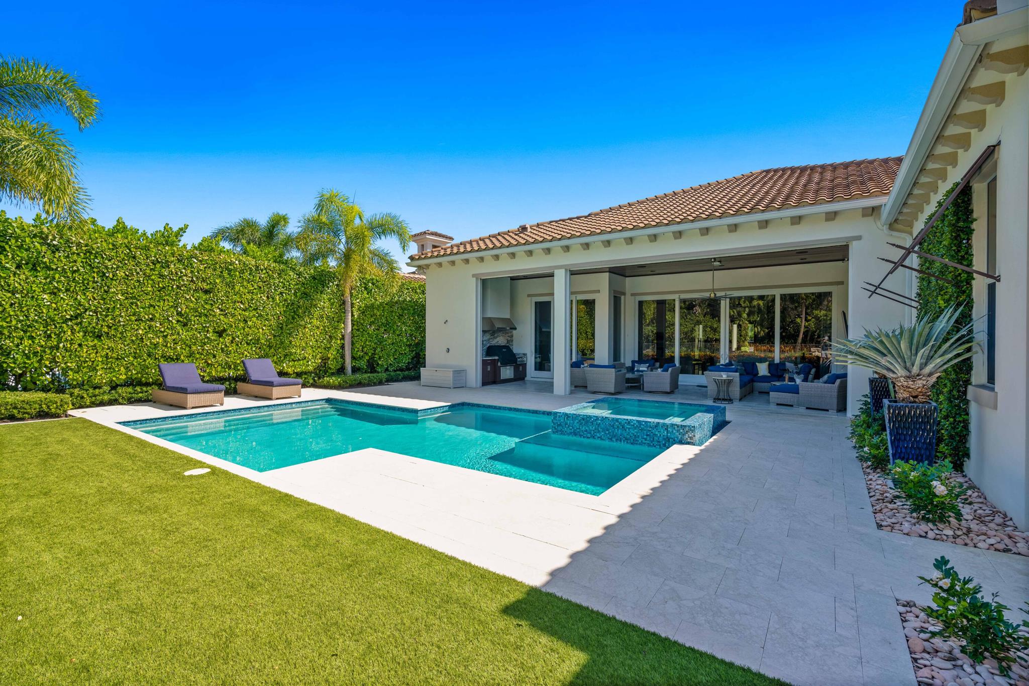 11541 Green Bayberry Drive