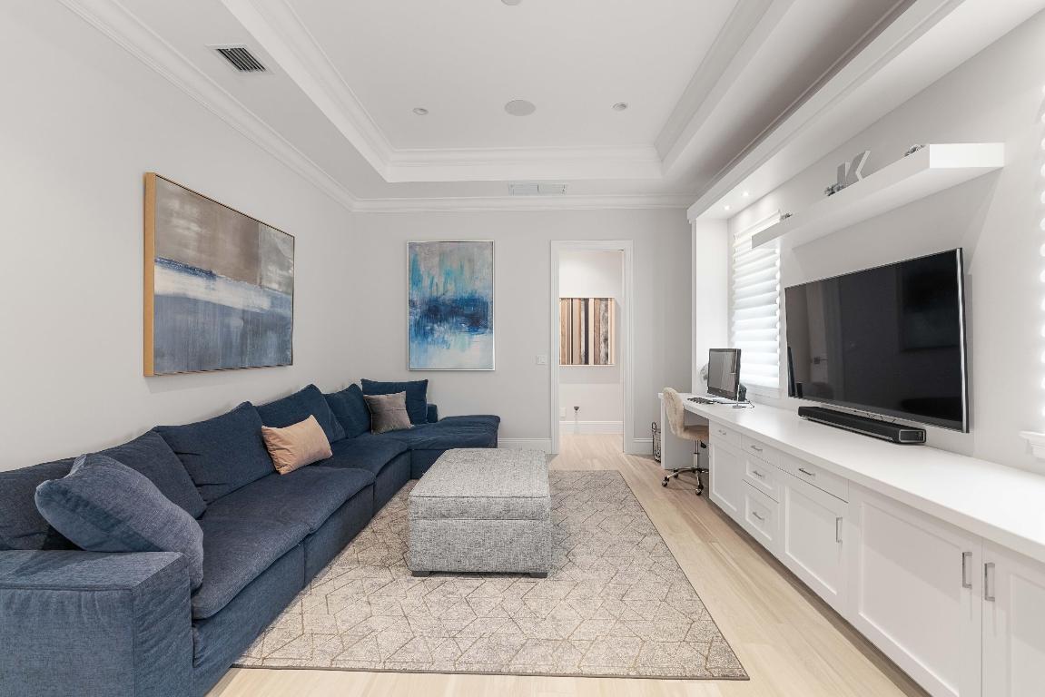 11541 Green Bayberry Drive