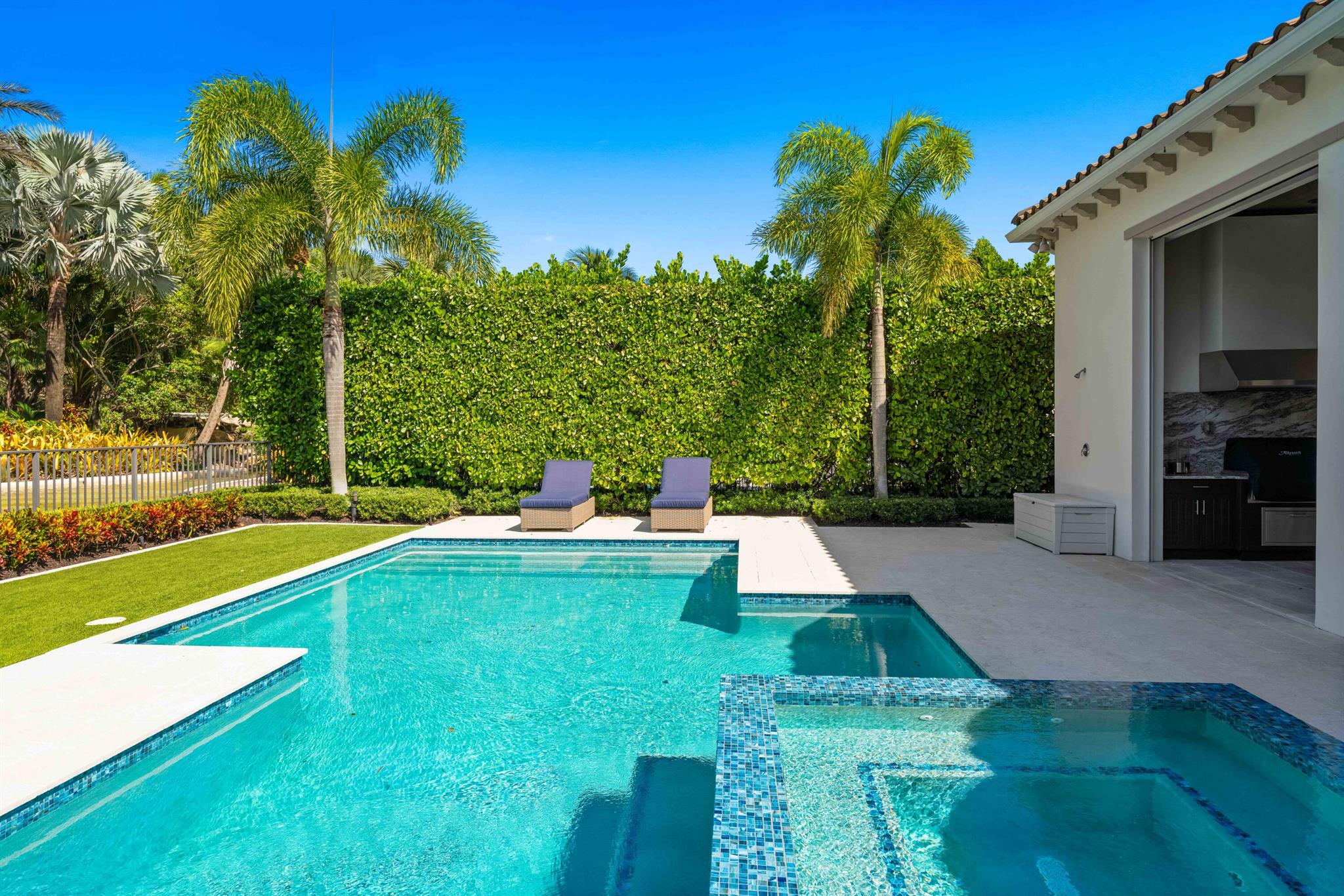 11541 Green Bayberry Drive