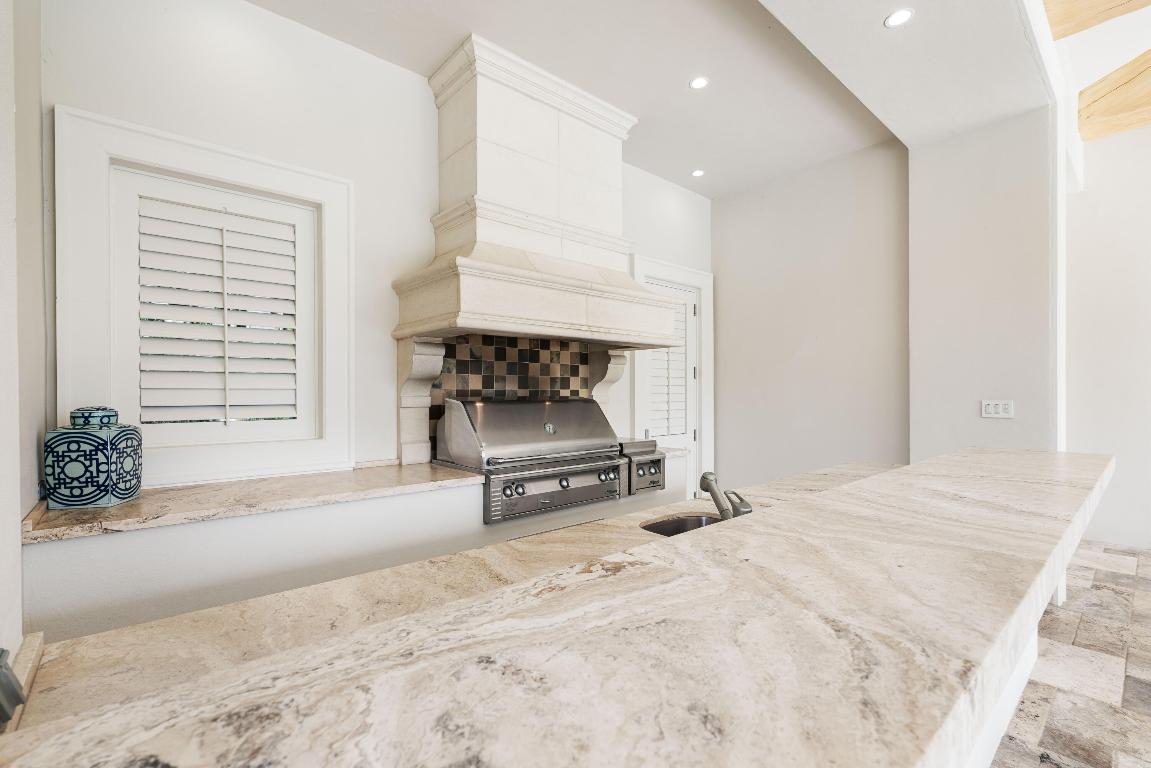 12215 Tillinghast Circle