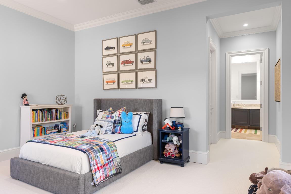 12215 Tillinghast Circle