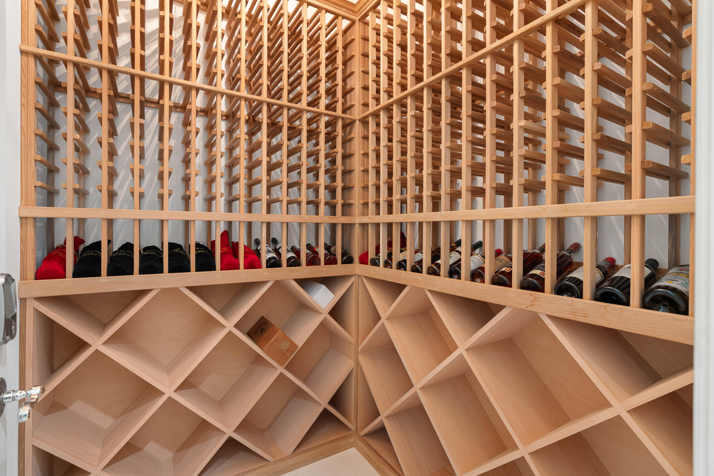 12215 Tillinghast Circle