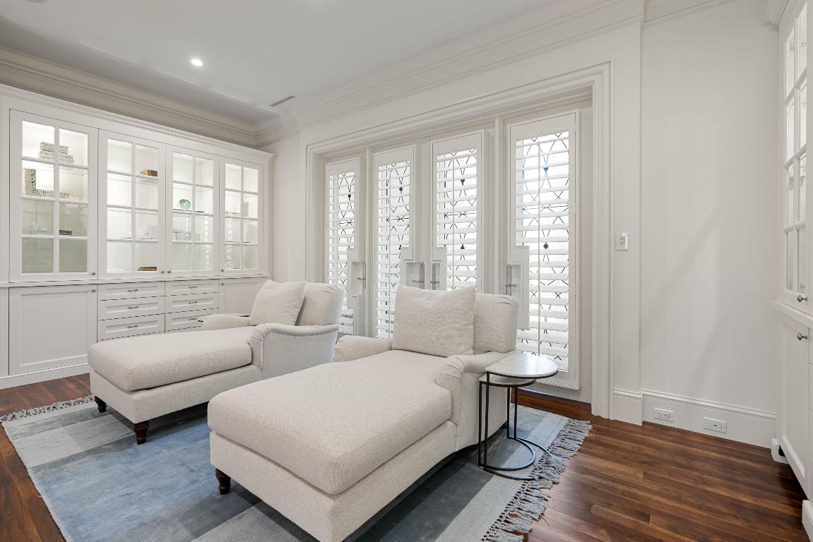 12215 Tillinghast Circle