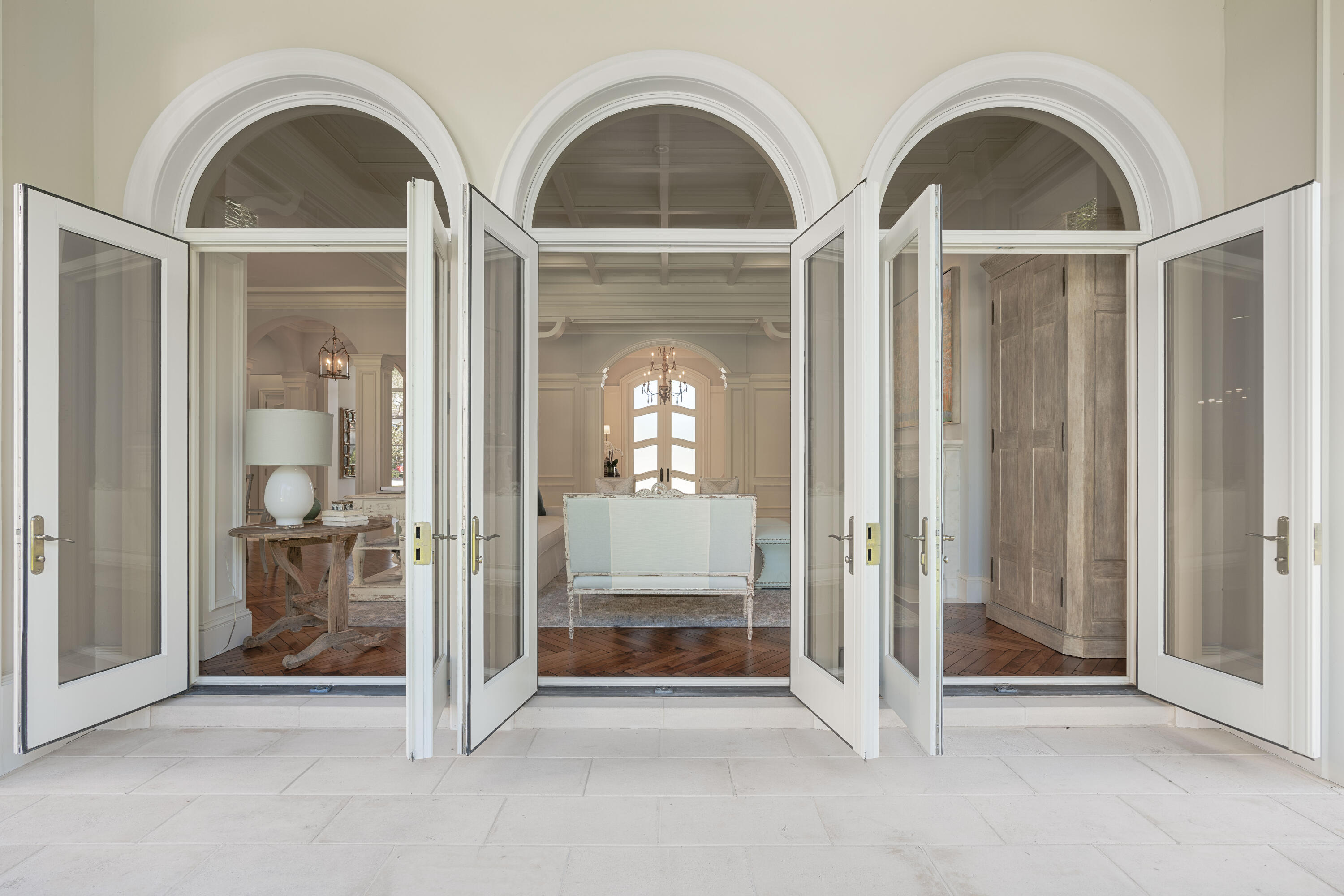 12215 Tillinghast Circle