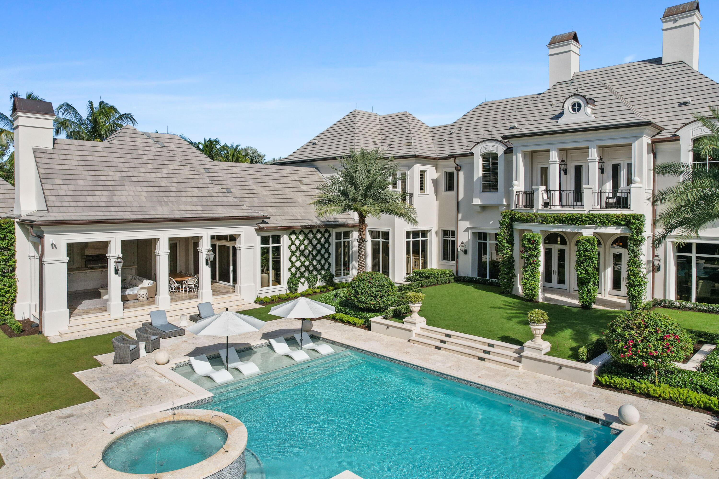 12215 Tillinghast Circle