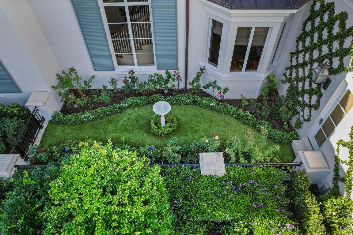 12215 Tillinghast Circle