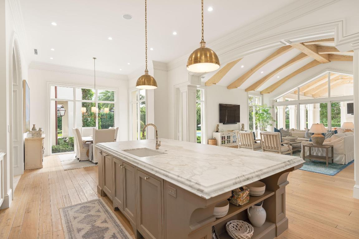 12215 Tillinghast Circle