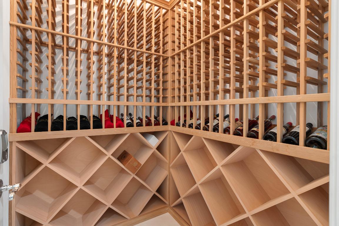 12215 Tillinghast Circle