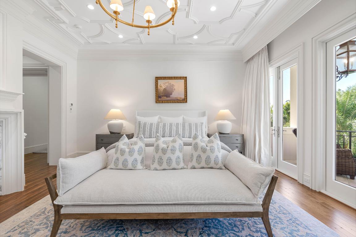 12215 Tillinghast Circle