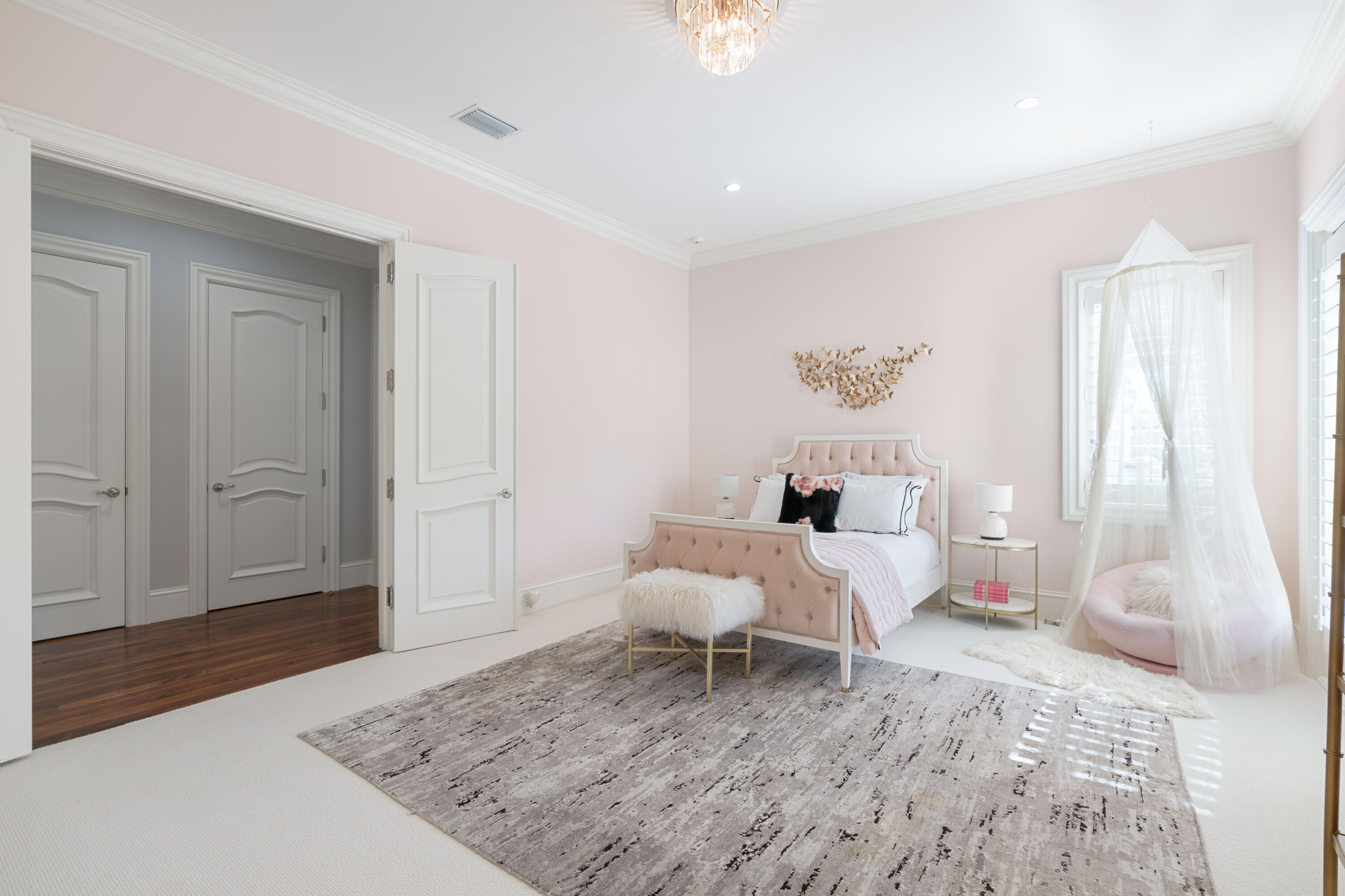 12215 Tillinghast Circle