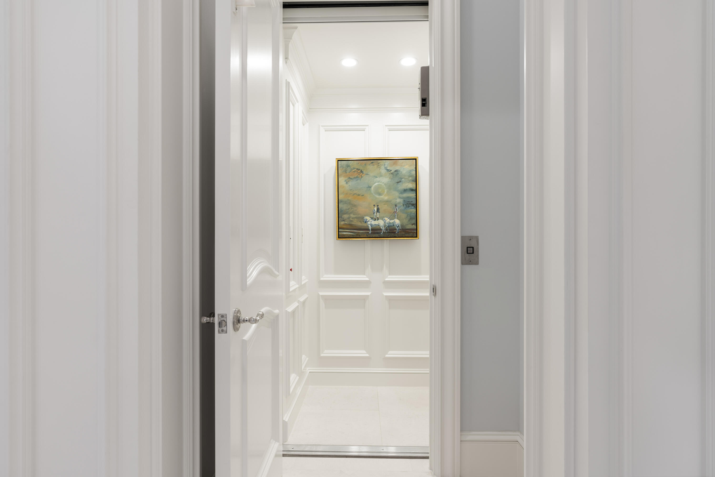 12215 Tillinghast Circle