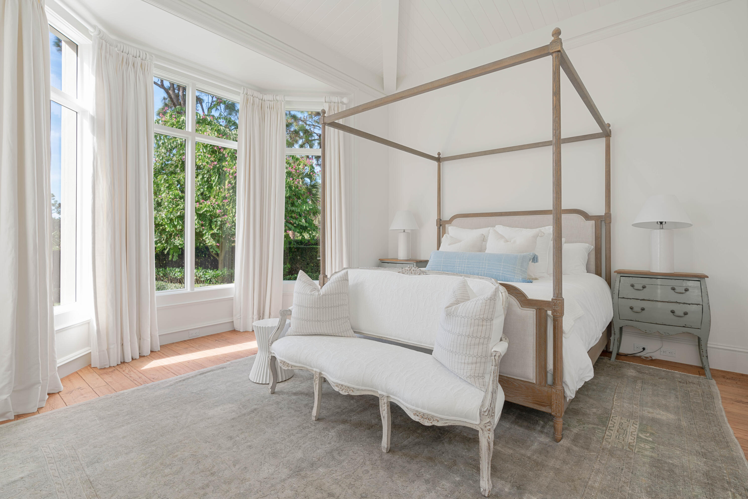 12215 Tillinghast Circle