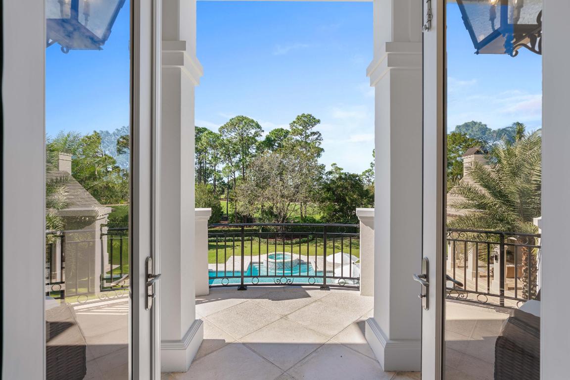 12215 Tillinghast Circle