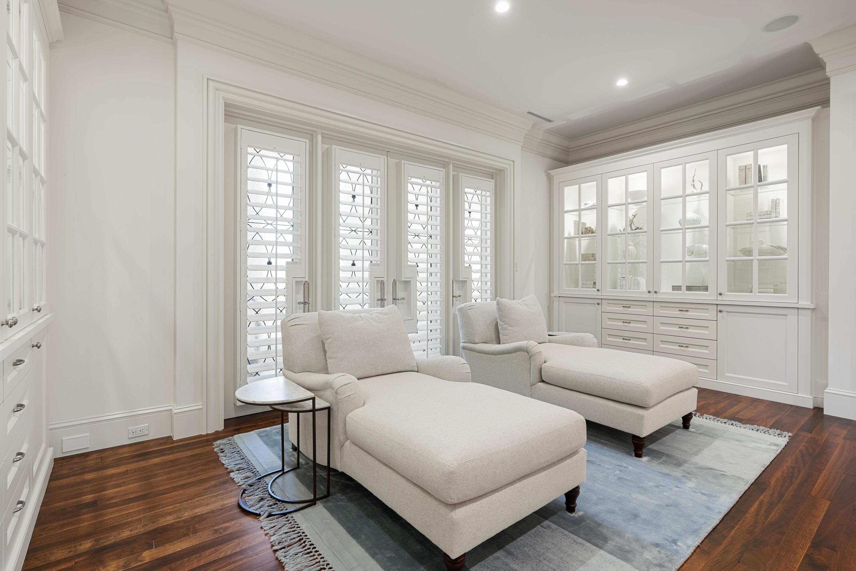 12215 Tillinghast Circle