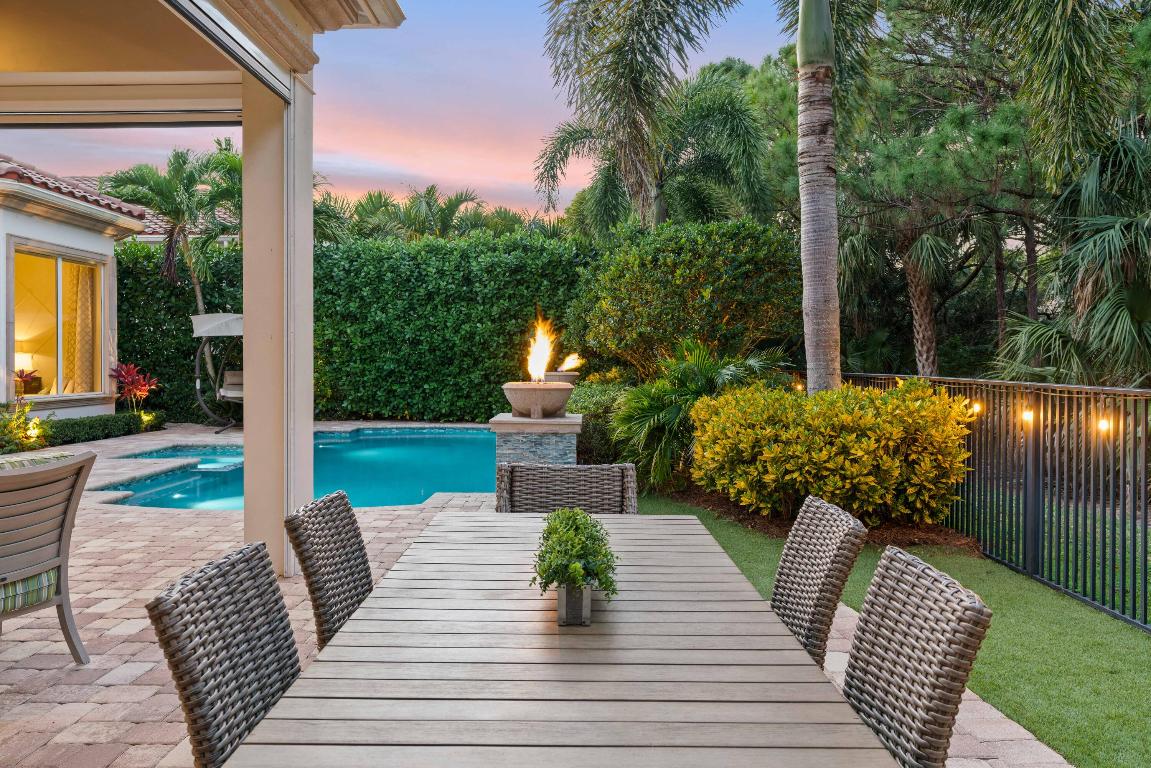 11413 Pink Oleander Lane