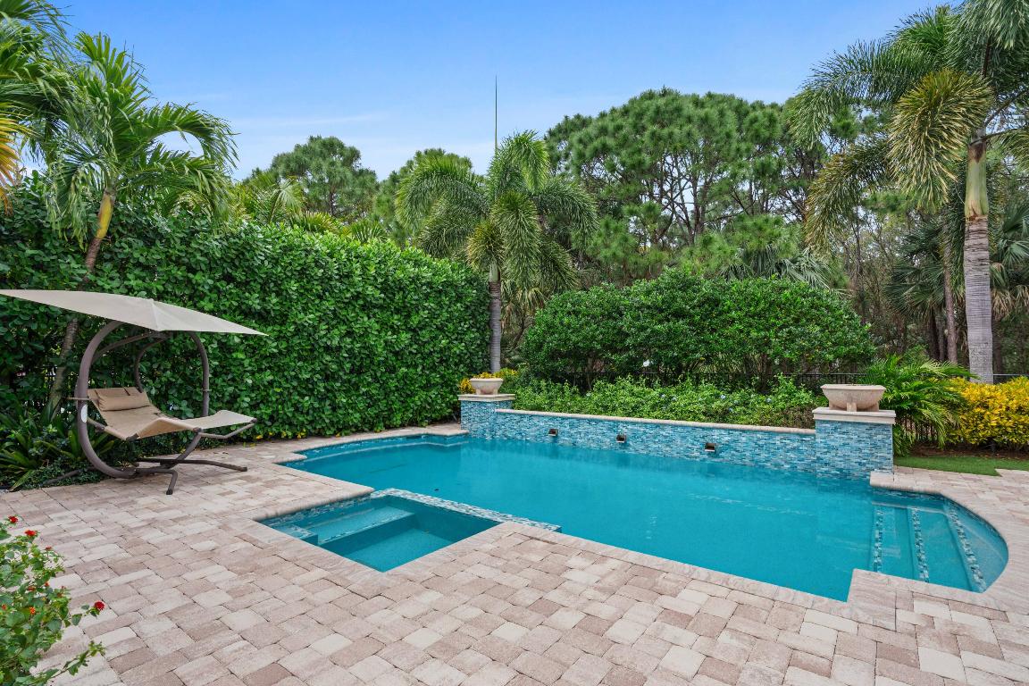 11413 Pink Oleander Lane