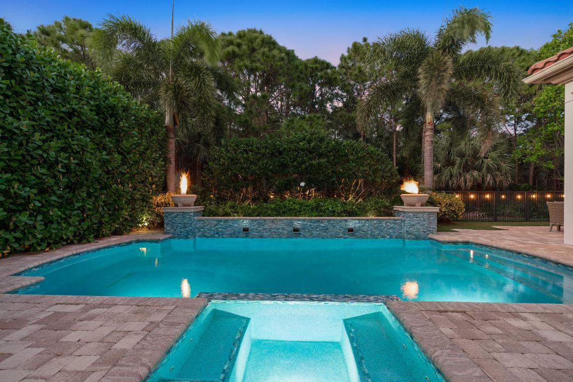 11413 Pink Oleander Lane