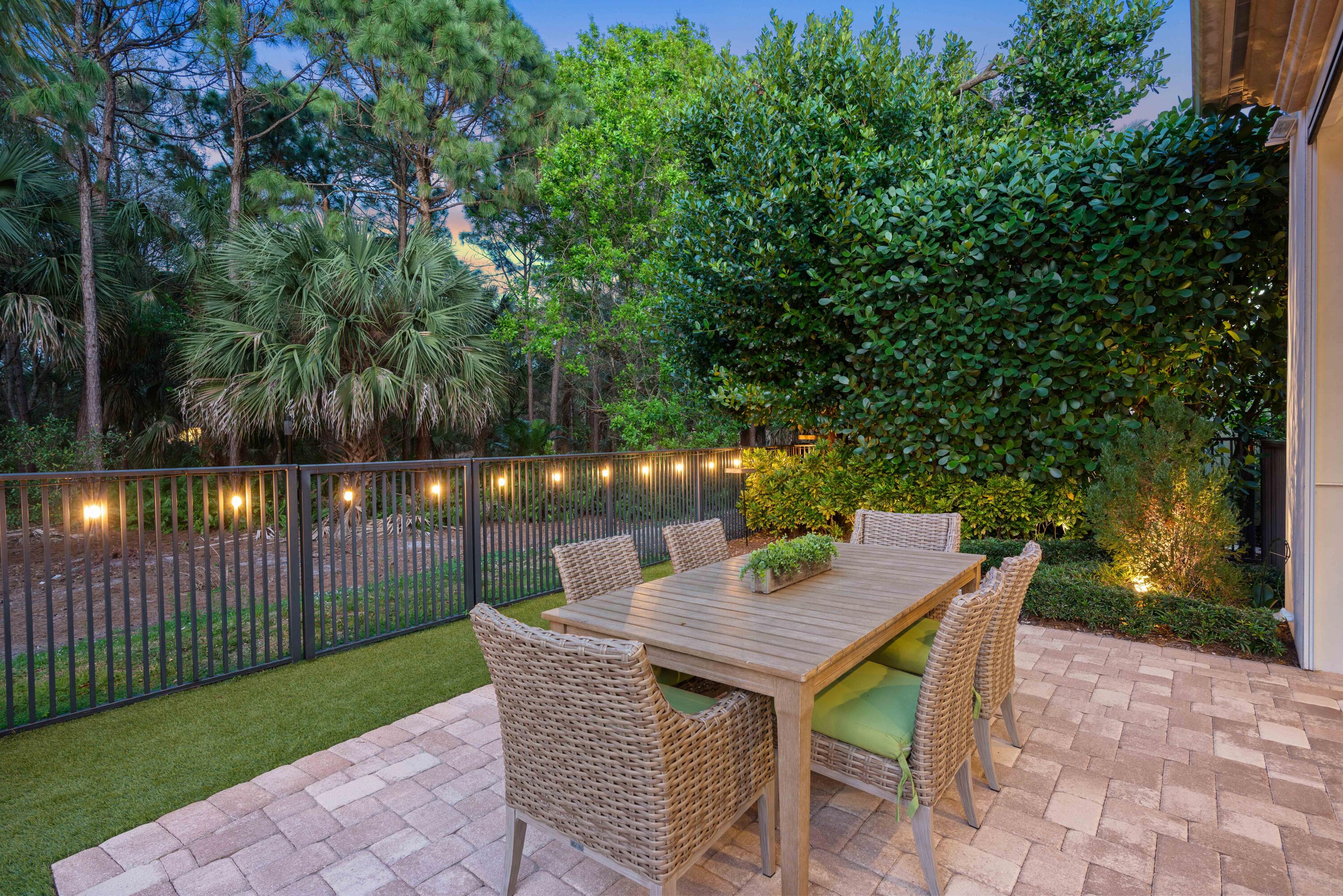 11413 Pink Oleander Lane