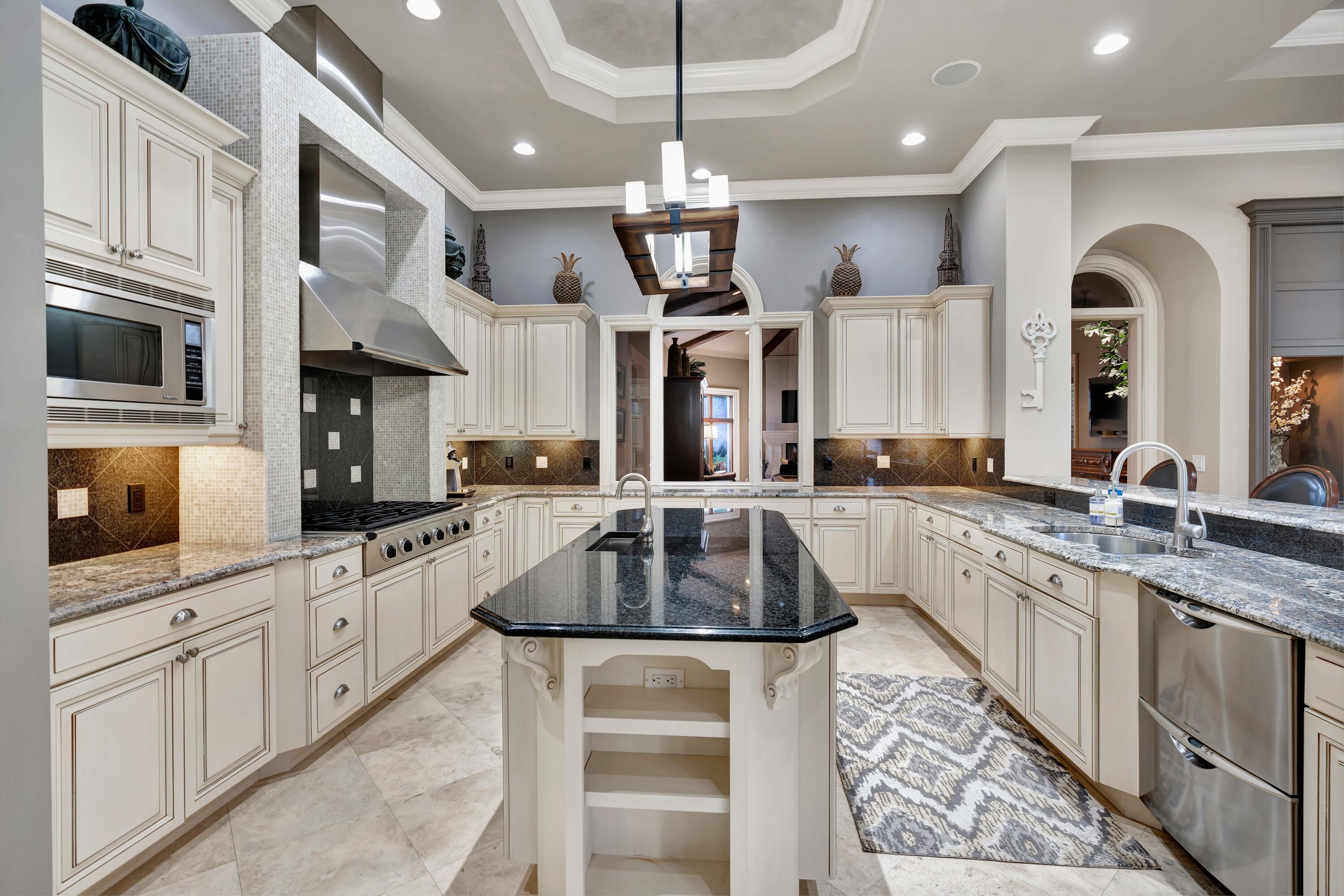 11711 Tulipa Court