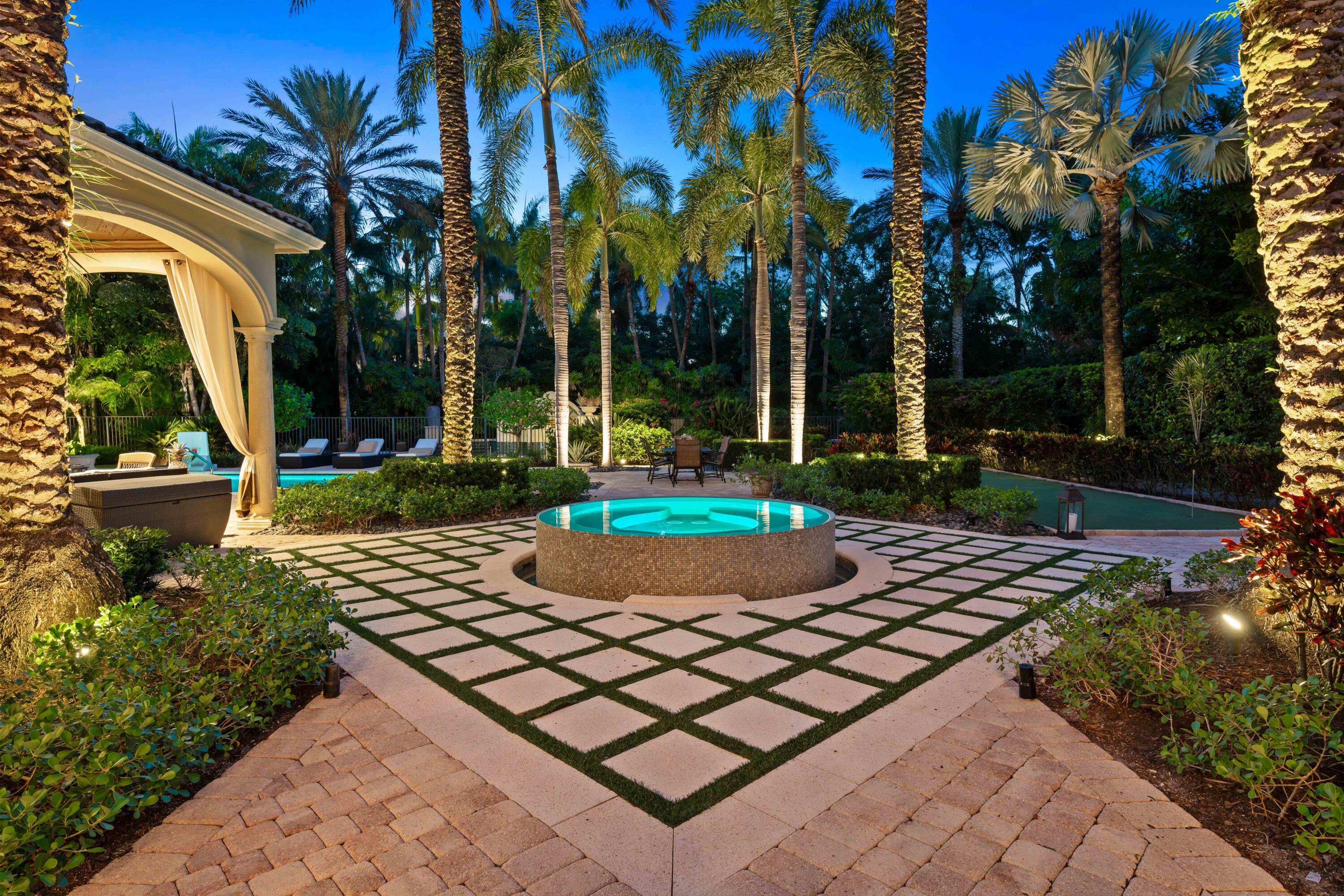 11711 Tulipa Court