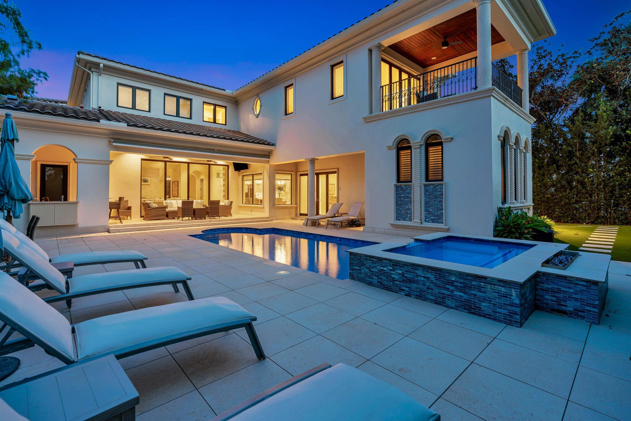 11127 Green Bayberry Drive