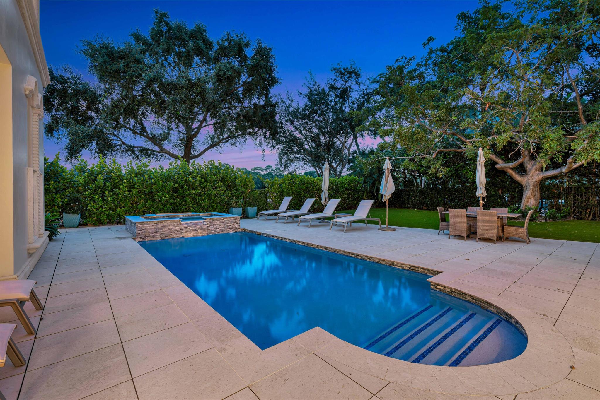 11127 Green Bayberry Drive