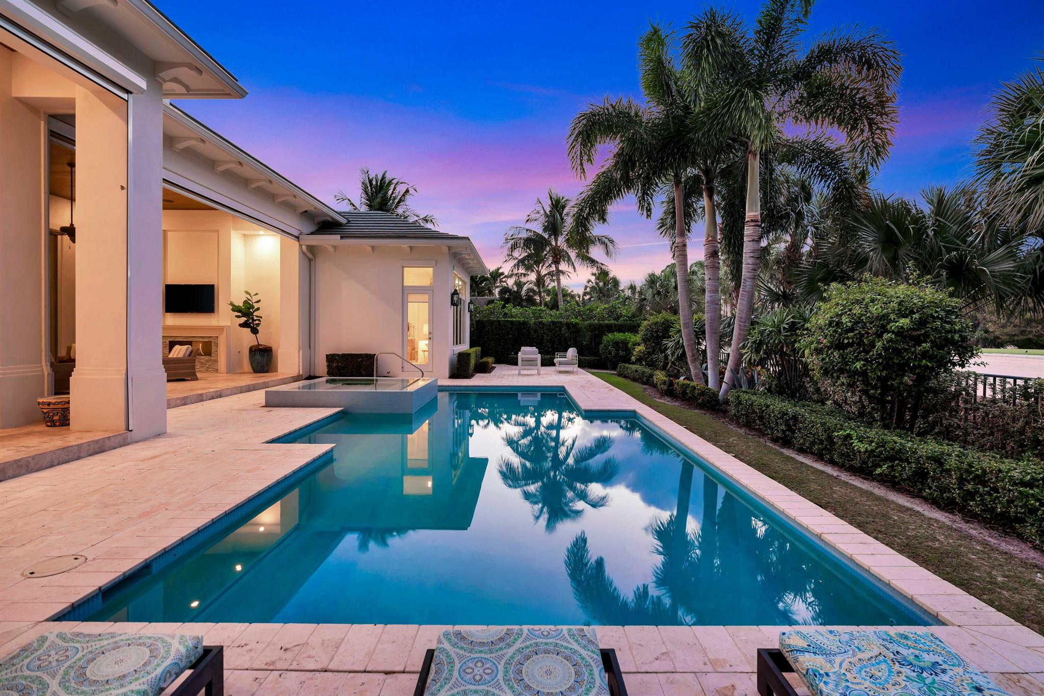 12113 Plantation Way