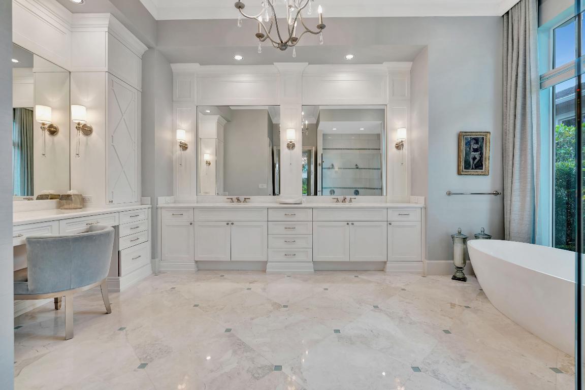 12113 Plantation Way