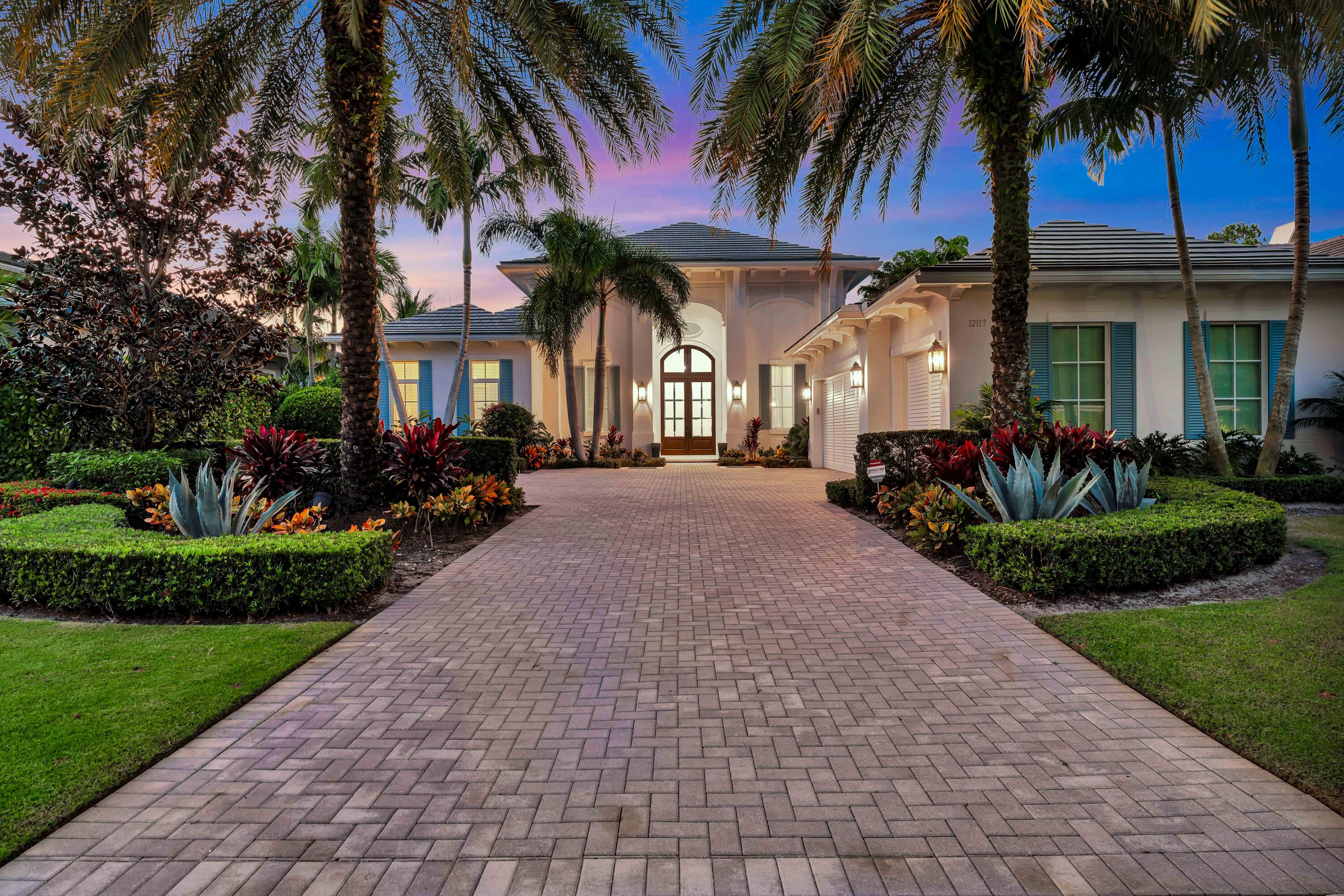 12113 Plantation Way