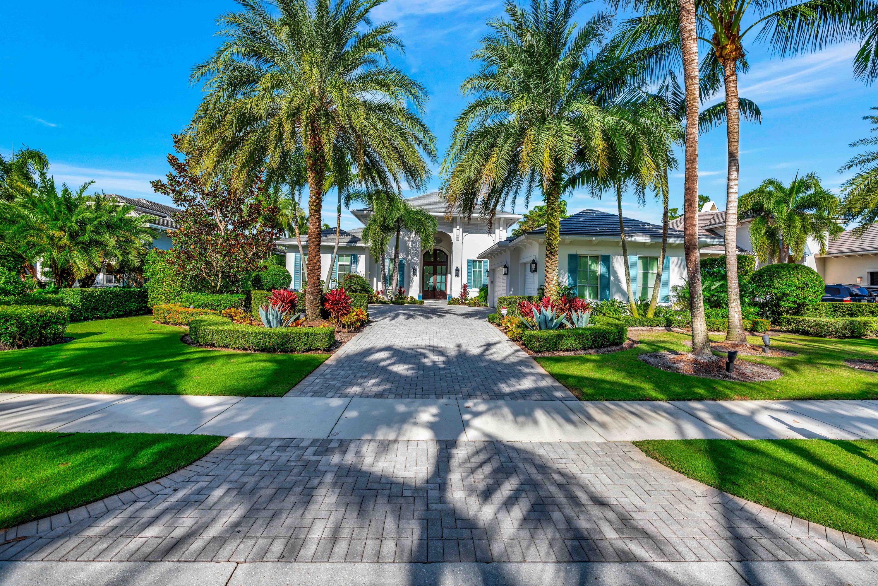 12113 Plantation Way