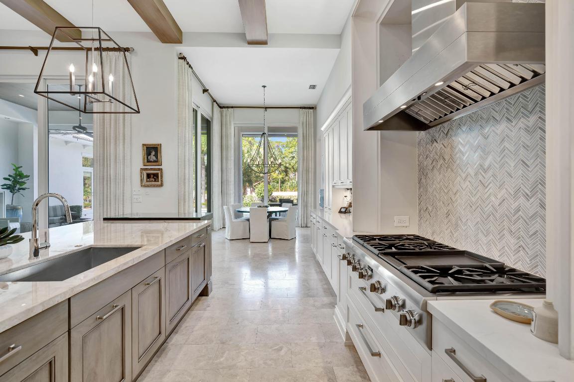 12113 Plantation Way