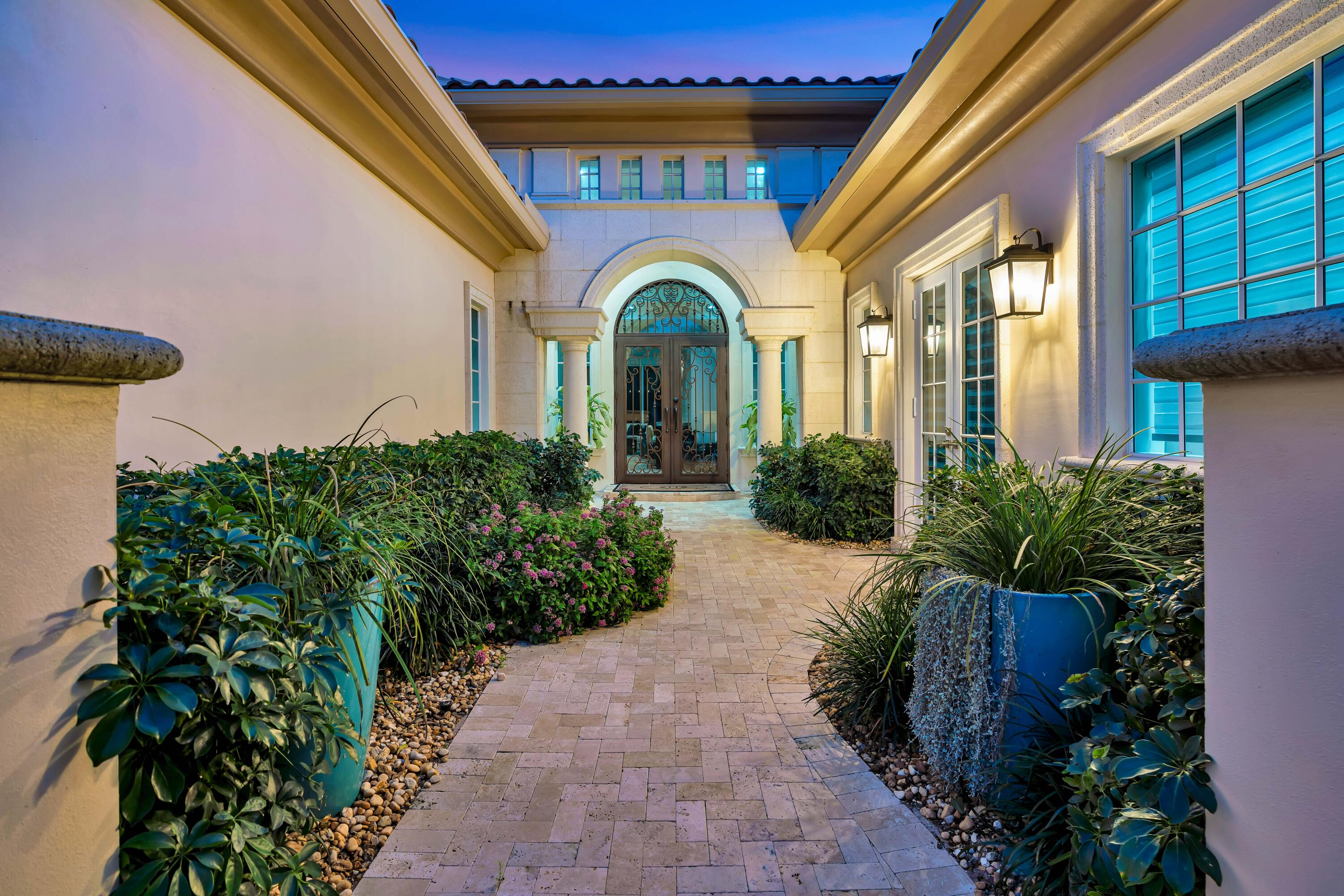 11216 Orange Hibiscus Lane