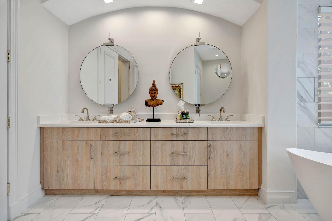 11107 Green Bayberry Drive