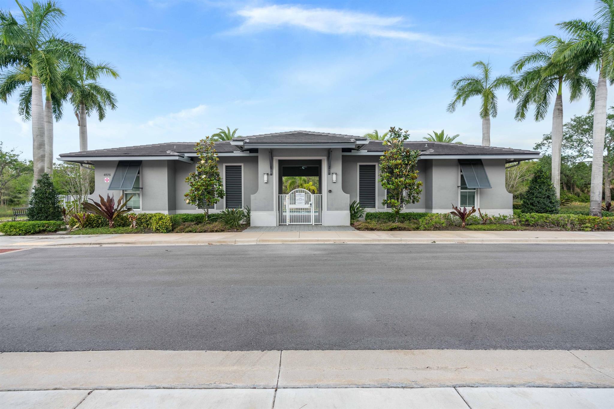 4849 Pointe Midtown Road