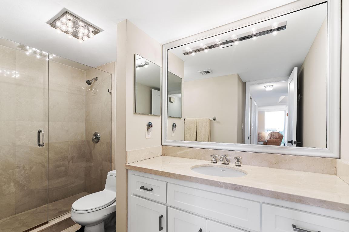 5550 N Ocean Drive 5c