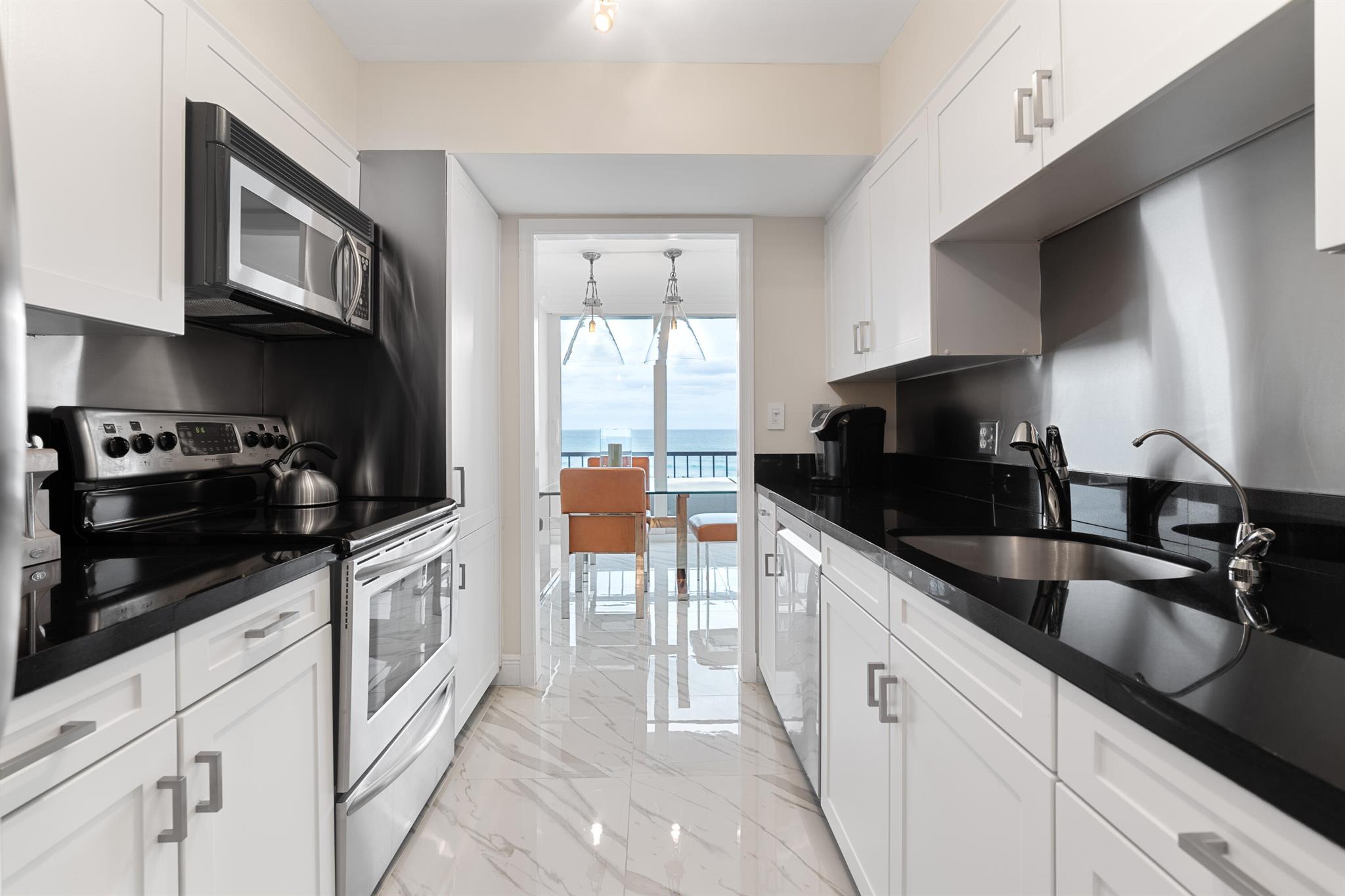 5550 N Ocean Drive 5c