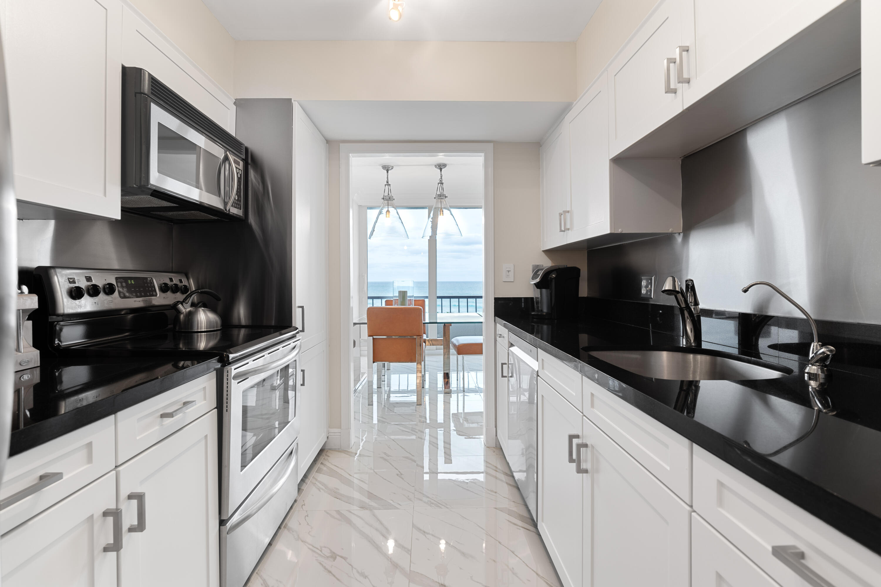 5550 N Ocean Drive 5c