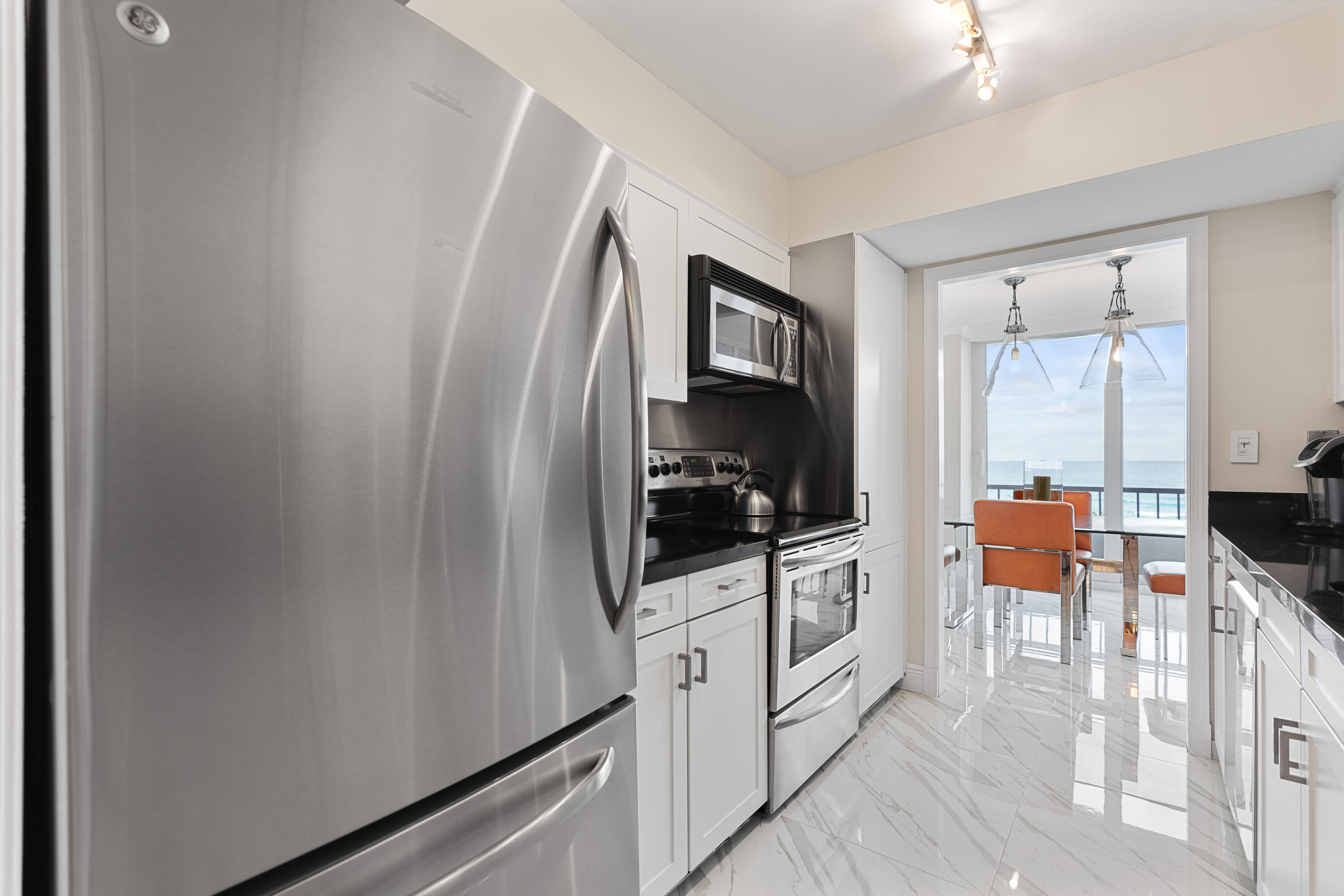 5550 N Ocean Drive 5c